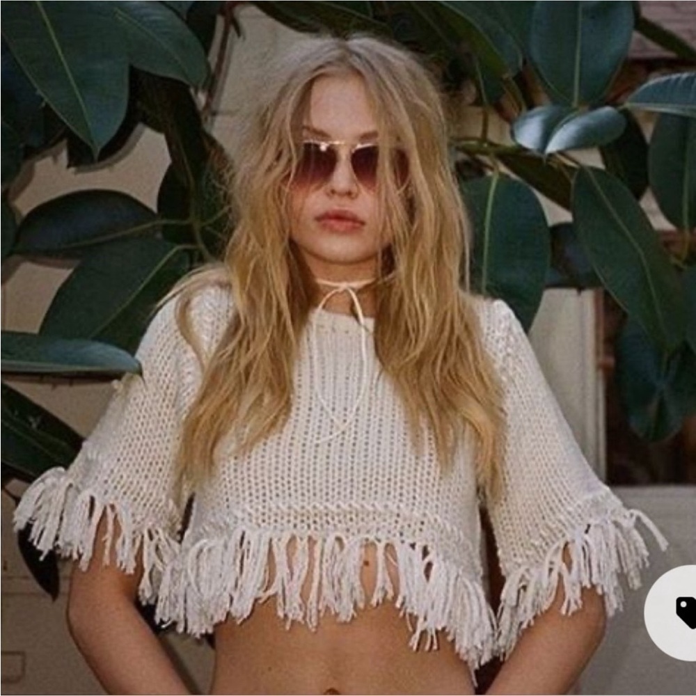 For Love & Lemons Knitz Denver Fringe Crop Sweater Sz M Boho Whimsical Grunge - Picture 2 of 13